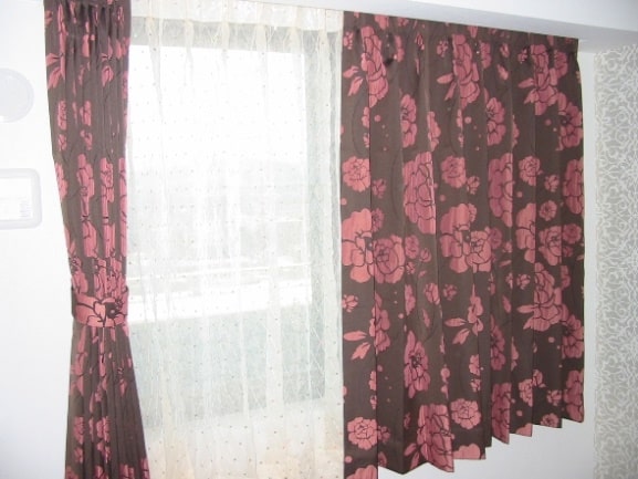 寝室のカーテン